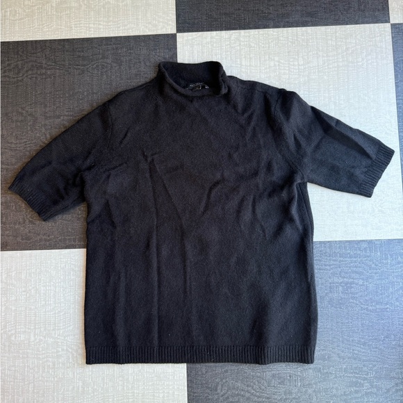 Ann Taylor 100% Cashmere Black Short Sleeve Mock Turtleneck Sweater Tee M - Picture 1 of 3